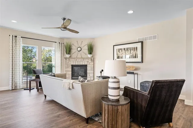 $438,860 | 6 Challenger (grand Columbia Ii) Court, O'Fallon, MO 63366