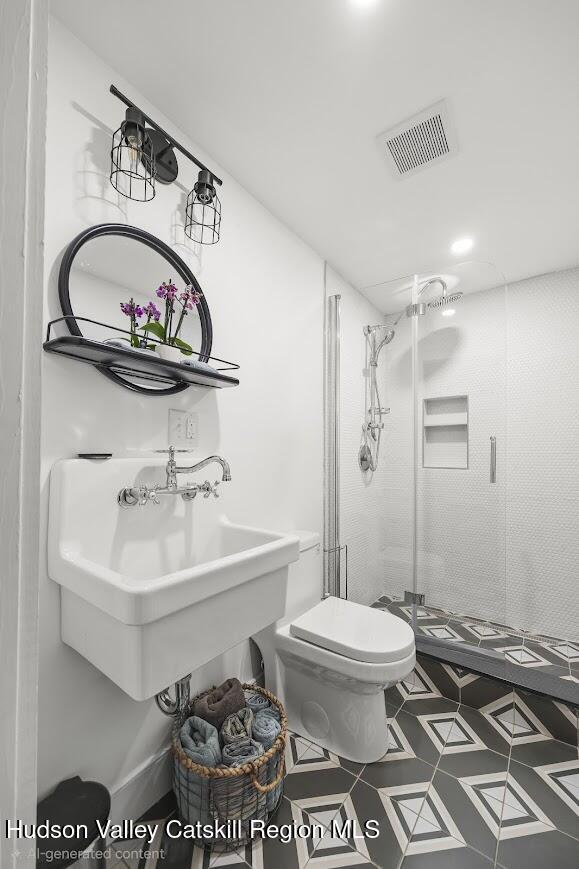 33 Broad Street Kinderhook, NY 12106 - Photo 27 of 83 29 - Close-up of Entry foyer full bath