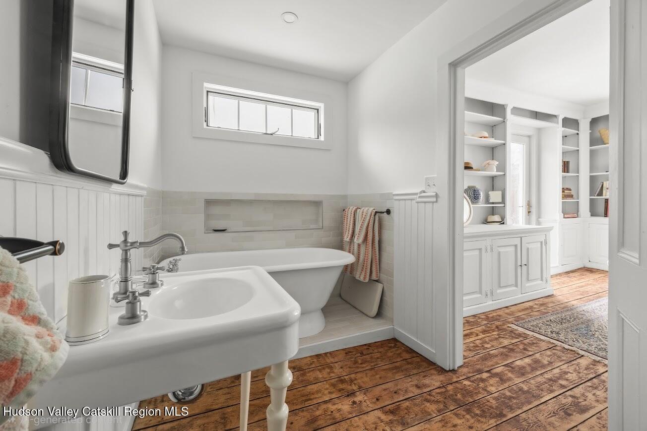 33 Broad Street Kinderhook, NY 12106 - Photo 32 of 83 34 - Attached full bath off of Balcony B