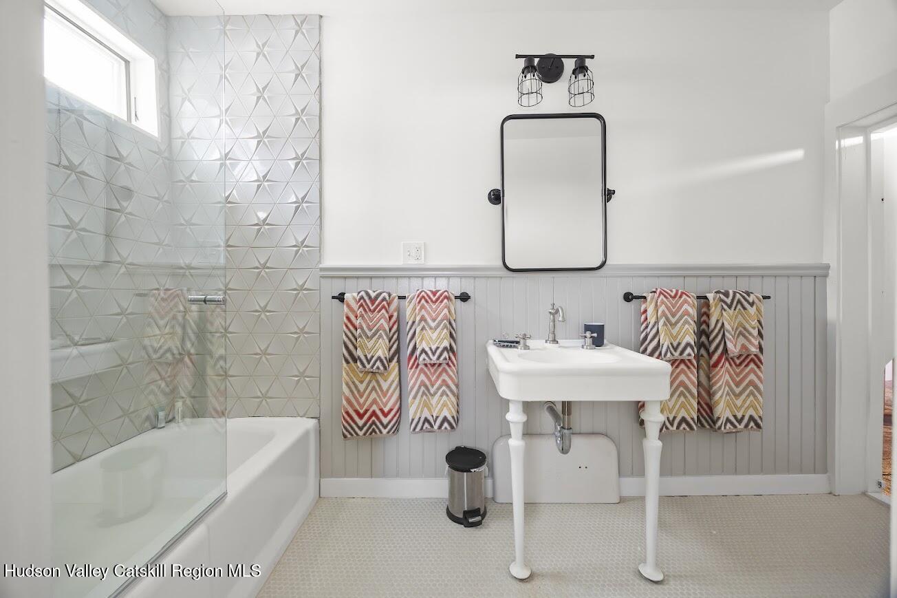 33 Broad Street Kinderhook, NY 12106 - Photo 41 of 83 43 - Third Full bath view from bedroom