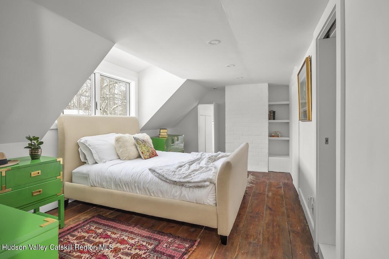 33 Broad Street Kinderhook, NY 12106 - Photo 42 of 83 44 - Fourth Bedroom