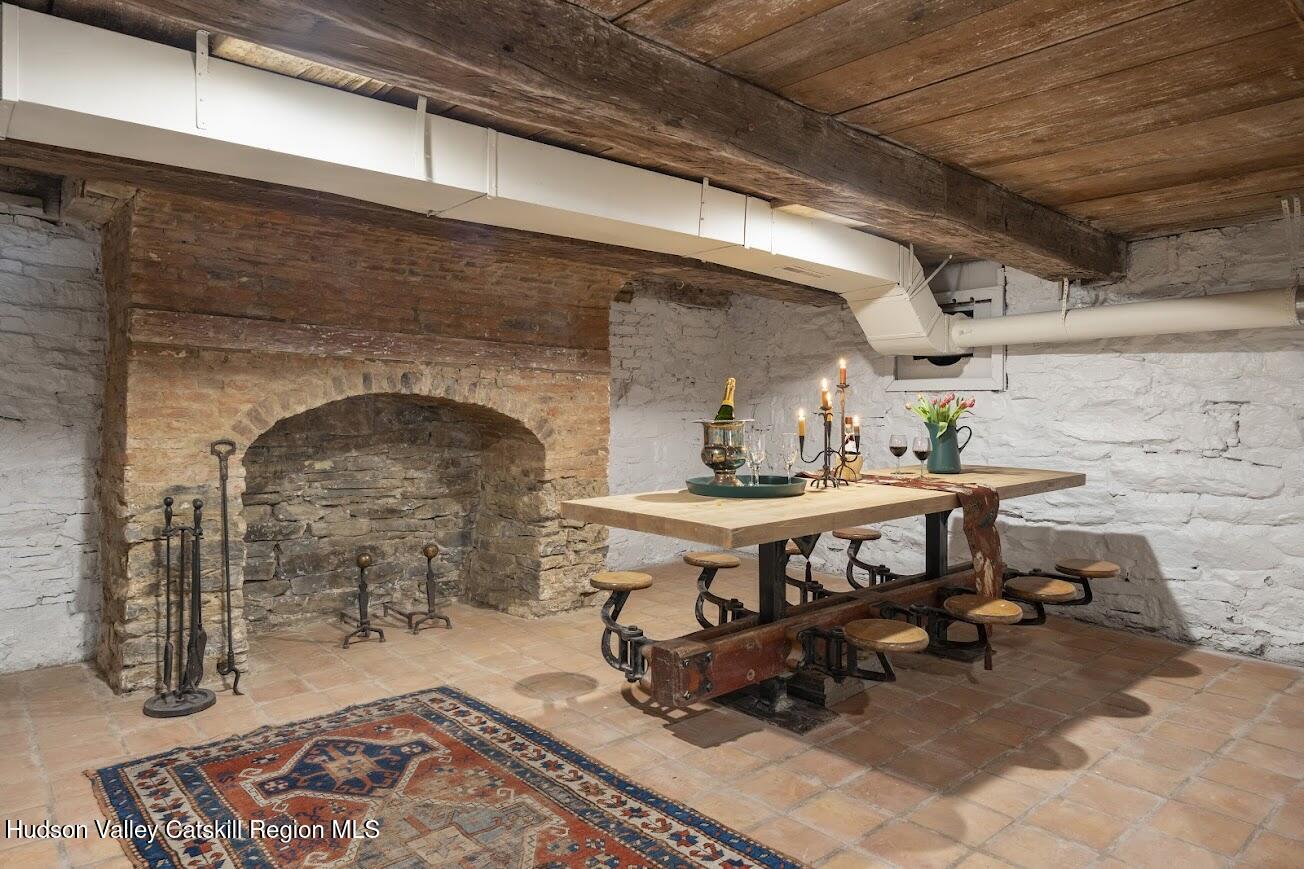 33 Broad Street Kinderhook, NY 12106 - Photo 53 of 83 48e - hearthside lounge