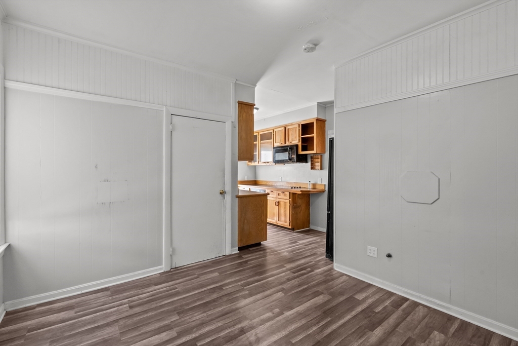 128 Cambridge Street Fall River, MA 02721 - Photo 15 of 42