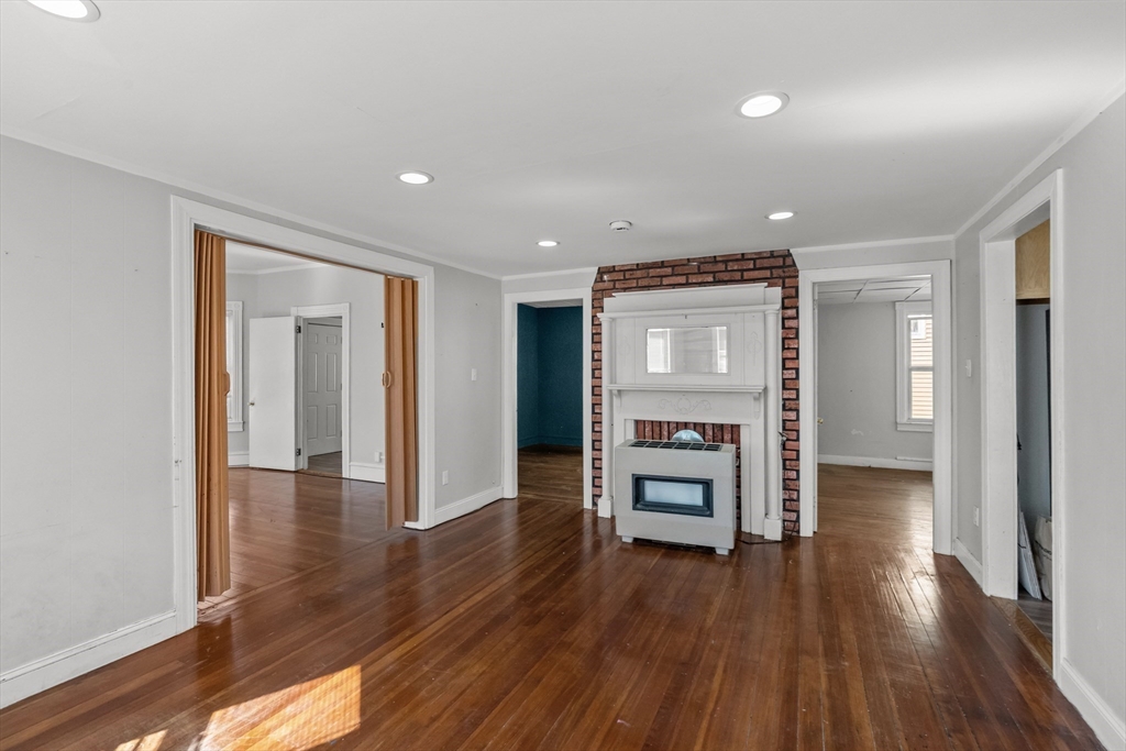 128 Cambridge Street Fall River, MA 02721 - Photo 19 of 42