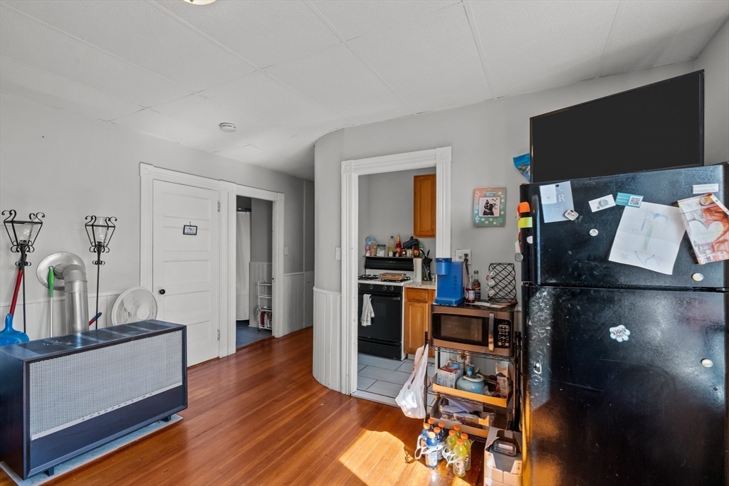 128 Cambridge Street Fall River, MA 02721 - Photo 30 of 42