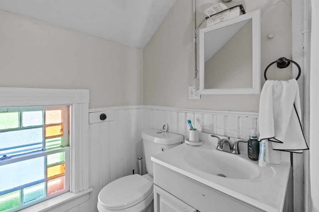 128 Cambridge Street Fall River, MA 02721 - Photo 36 of 42