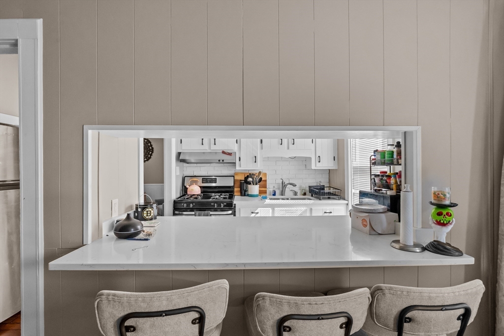 128 Cambridge Street Fall River, MA 02721 - Photo 7 of 42