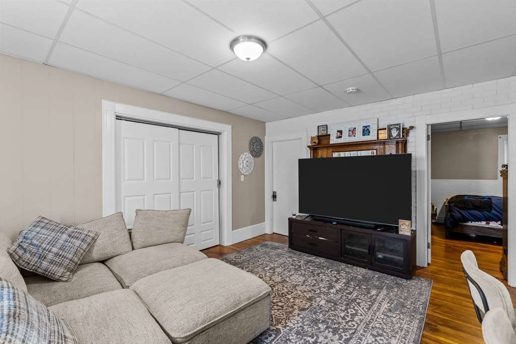 128 Cambridge Street Fall River, MA 02721 - Photo 9 of 42