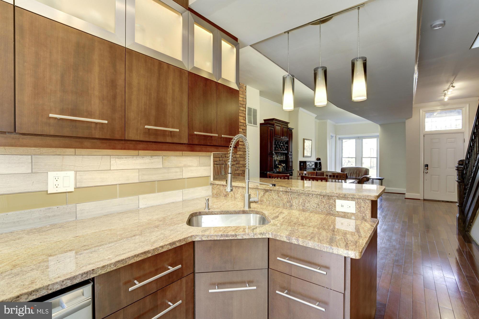 654 9th Street Northeast Washington, DC 20002 - Photo 13 of 26 Kitchen