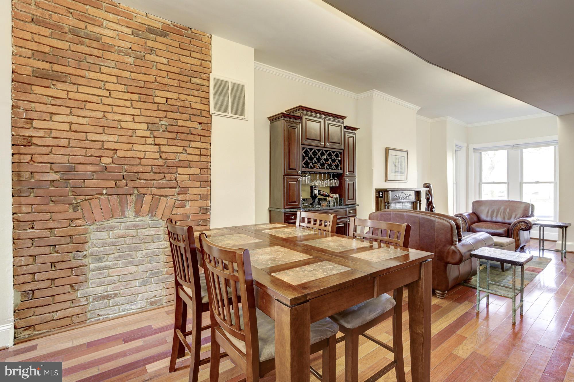654 9th Street Northeast Washington, DC 20002 - Photo 8 of 26 Living Room