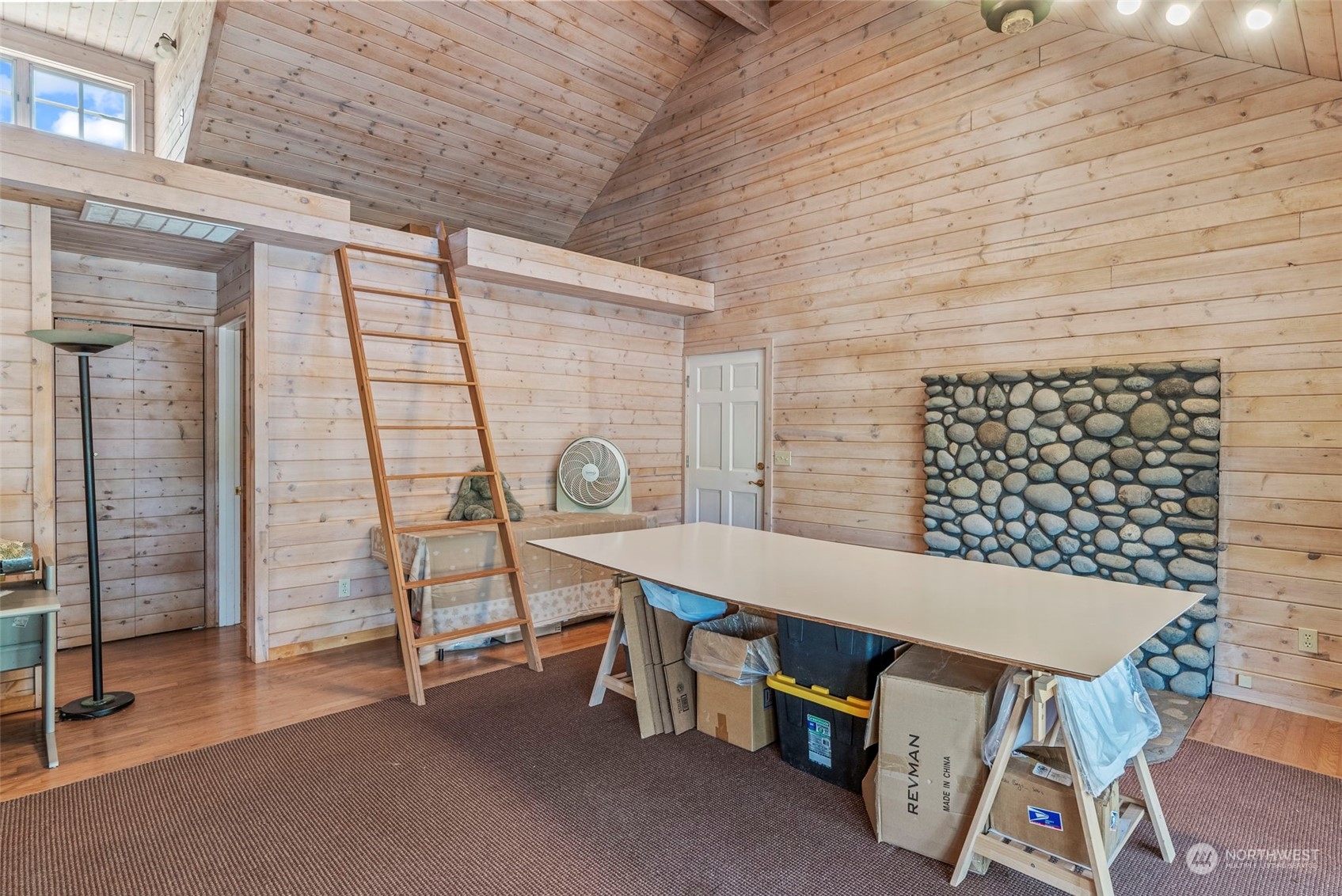 397 Deep Creek Road Chehalis, WA 98532 - Photo 24 of 34 a balcony with chairs and table in front of it