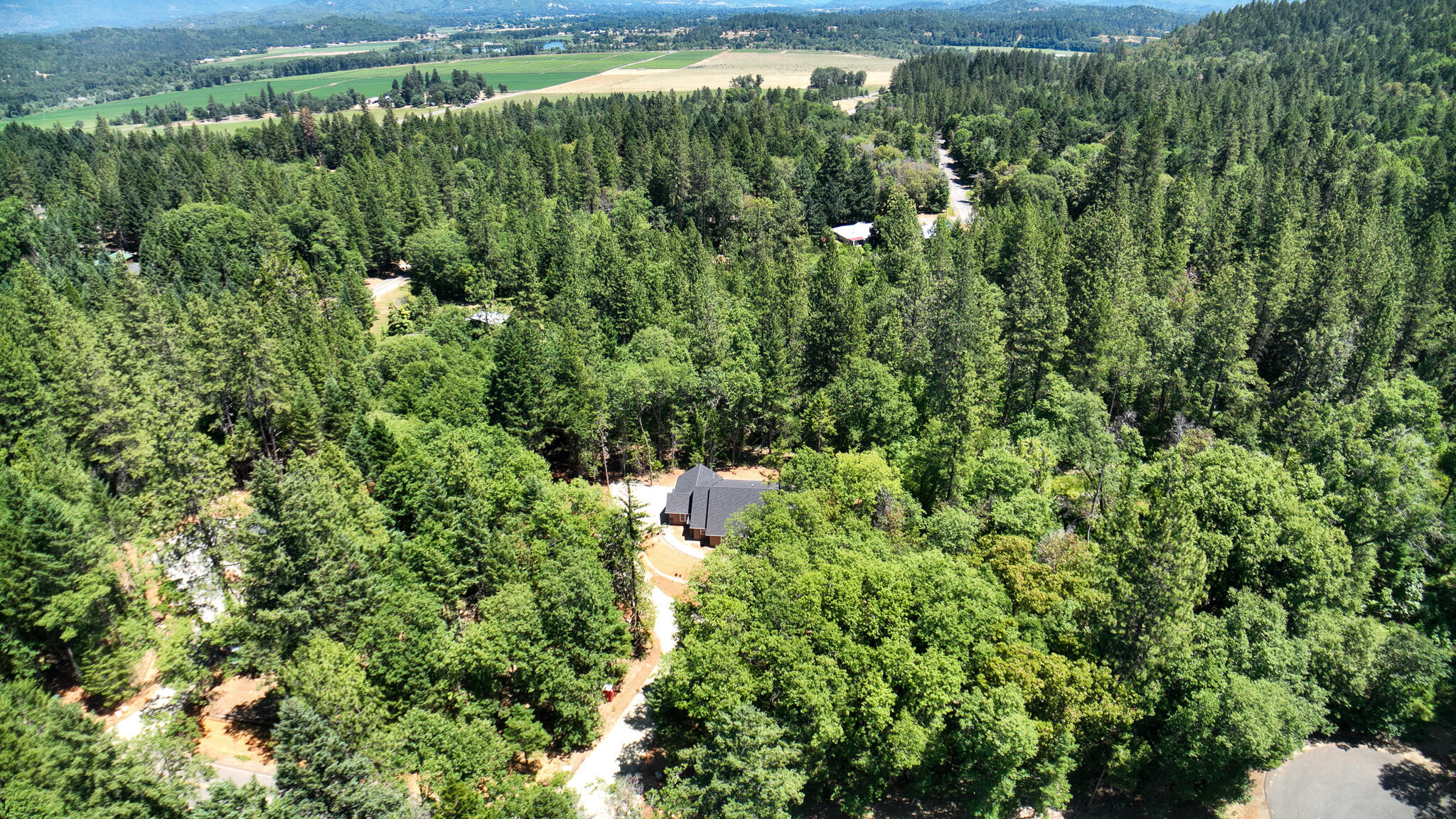 283 Key Way Grants Pass, OR 97527 - Photo 8 of 56 DJI_0132
