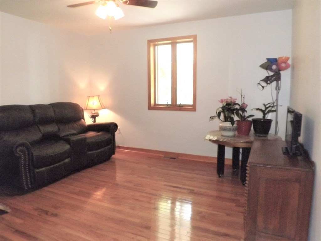 5 Hitchings Road Grafton, MA 01536 - Photo 28 of 29 Gallery Image 28