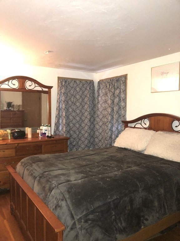 89 Schiller Road Dedham, MA 02026 - Photo 12 of 26 Gallery Image 12