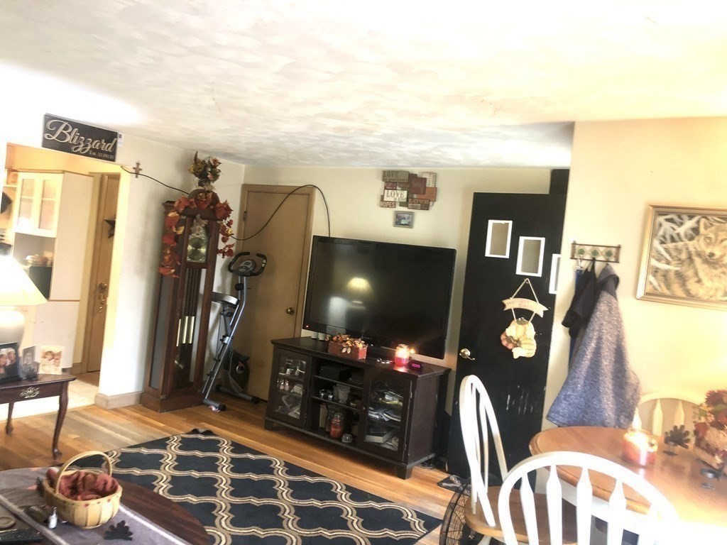 89 Schiller Road Dedham, MA 02026 - Photo 5 of 26 Gallery Image 5