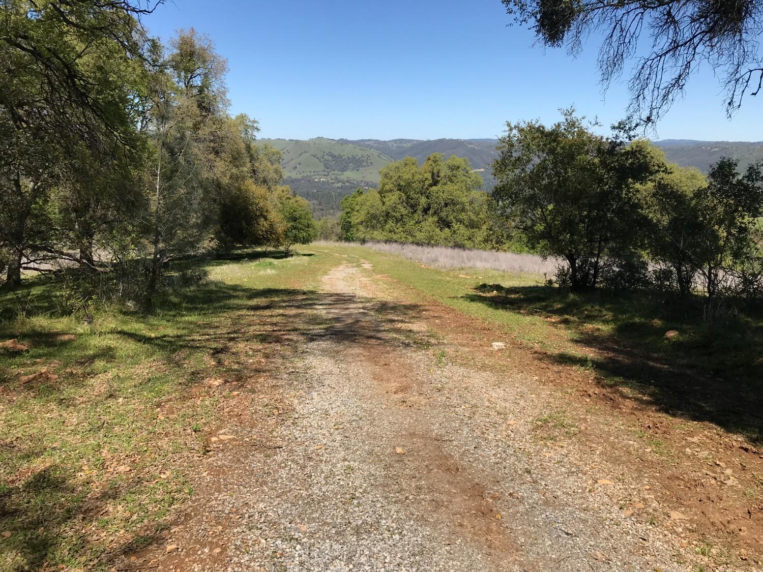 5080 Thompson Hill Road Placerville, CA 95667 - Photo 14 of 37