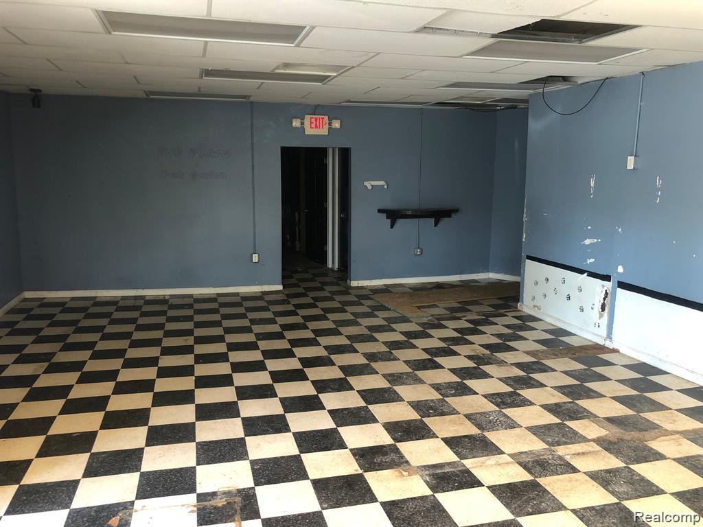 910 Monroe Street Carleton, MI 48117 - Photo 7 of 23 GetMedia.ashx-93.jpeg