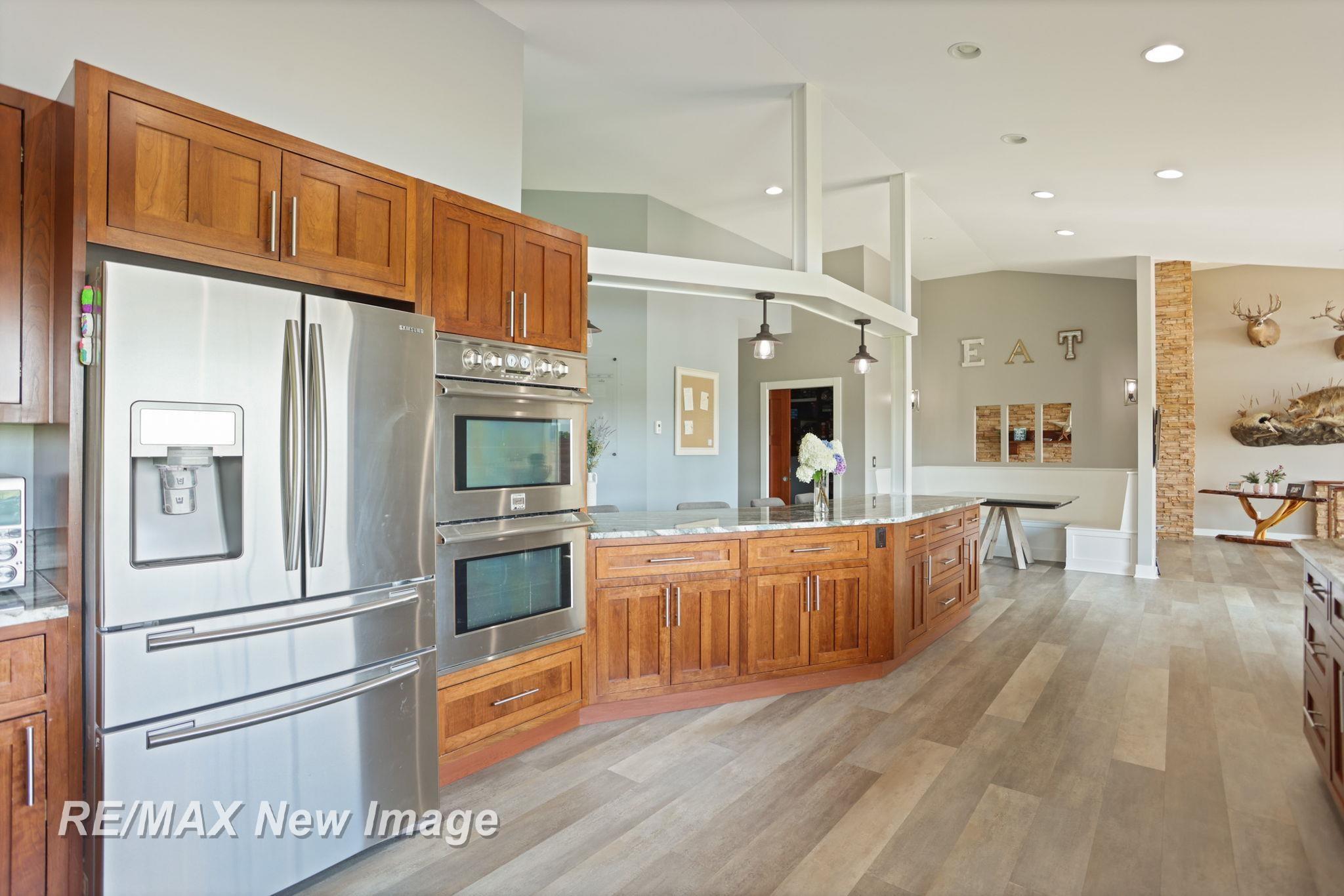 11621 Dice Road Freeland, MI 48623 - Photo 15 of 98