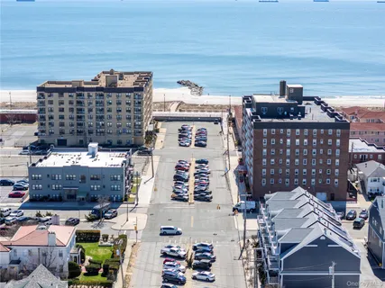 $895,000 | 159 Monroe Boulevard, Unit UPPR, Long Beach, NY 11561