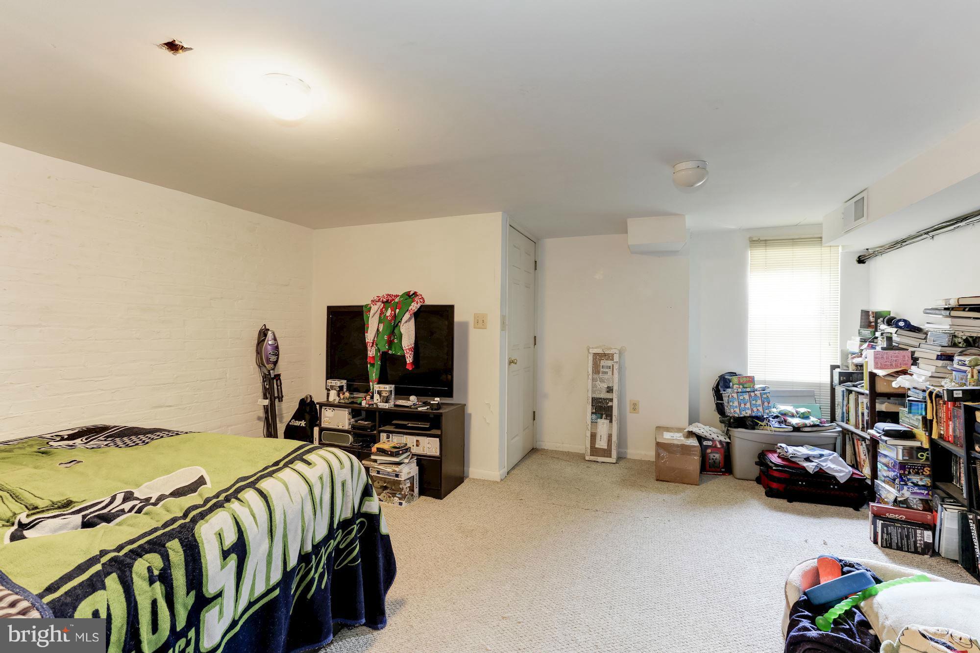 30 R Street Northwest Washington, DC 20001 - Photo 23 of 26 Bedroom