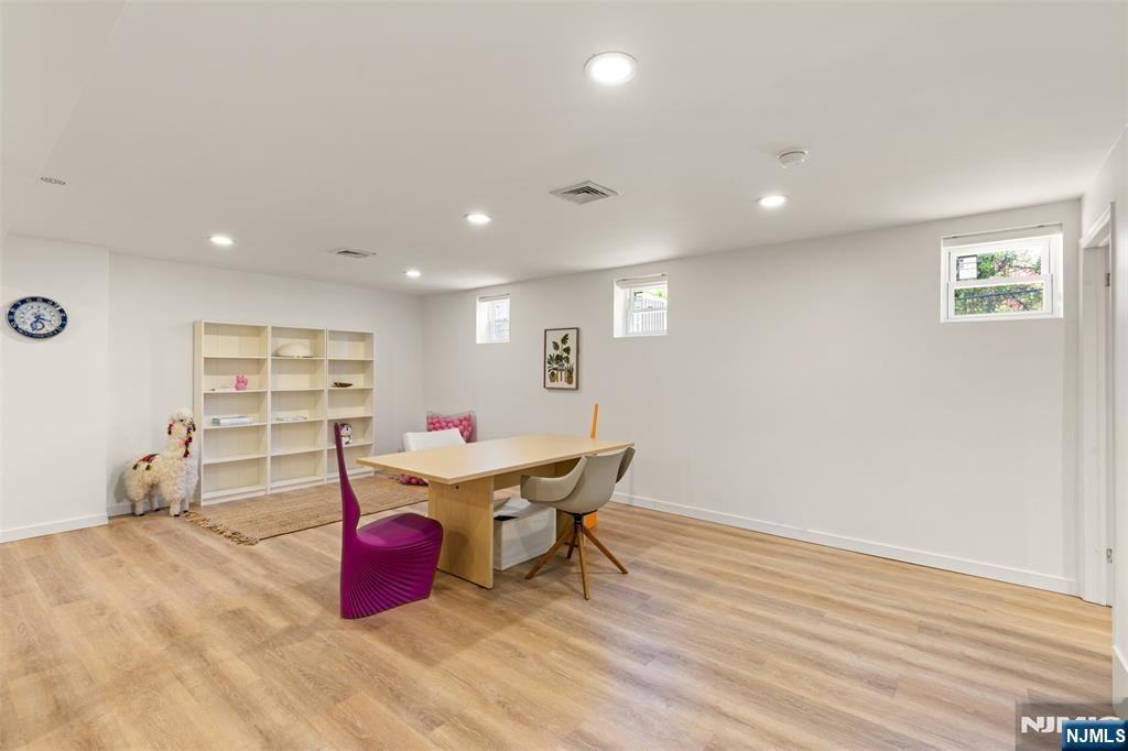 81 Greenwoods Road Old Tappan, NJ 07675 - Photo 38 of 46