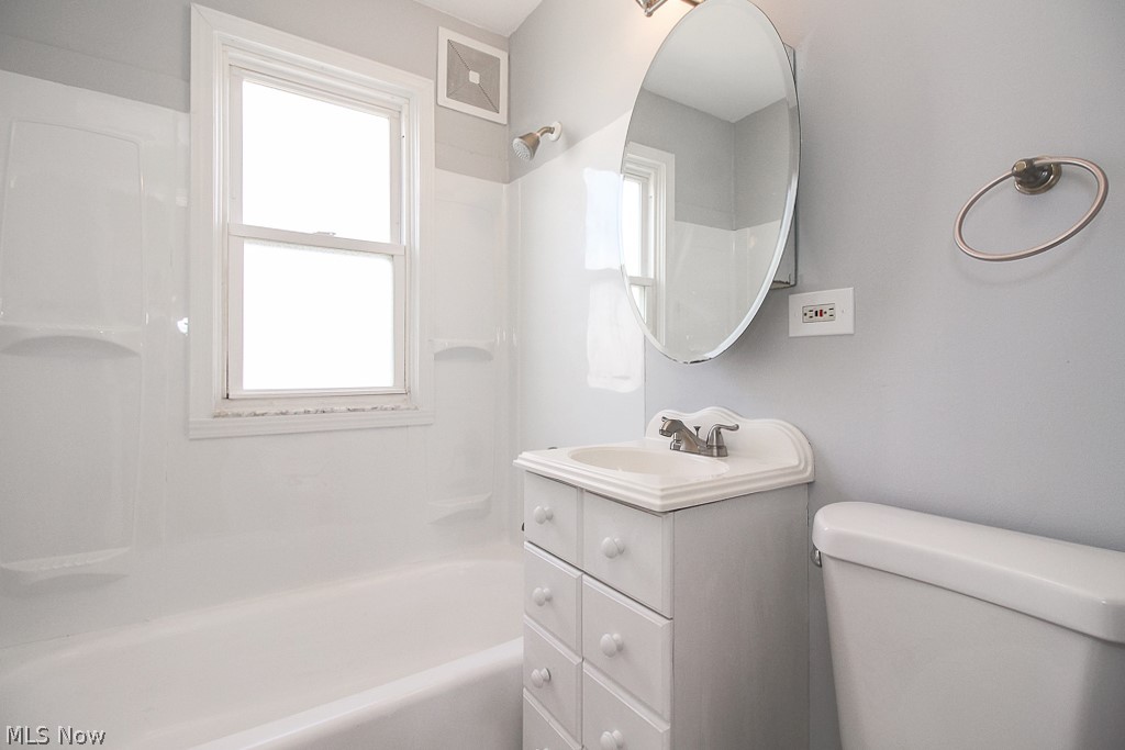 13719 Granger Road Cleveland, OH 44125 - Photo 28 of 35