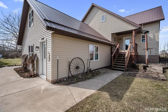 $509,900 | 7253 Skeels Road, Holton, MI 49425