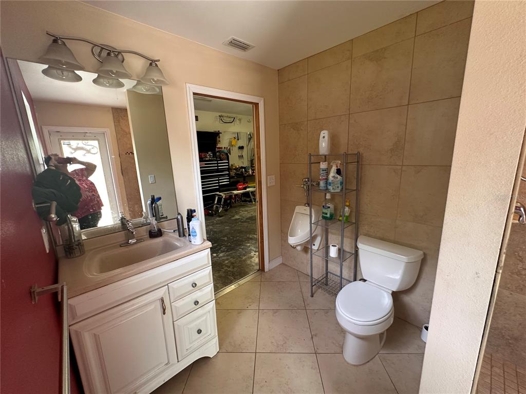 5657 Oceanic Road Holiday, FL 34690 - Photo 10 of 32
