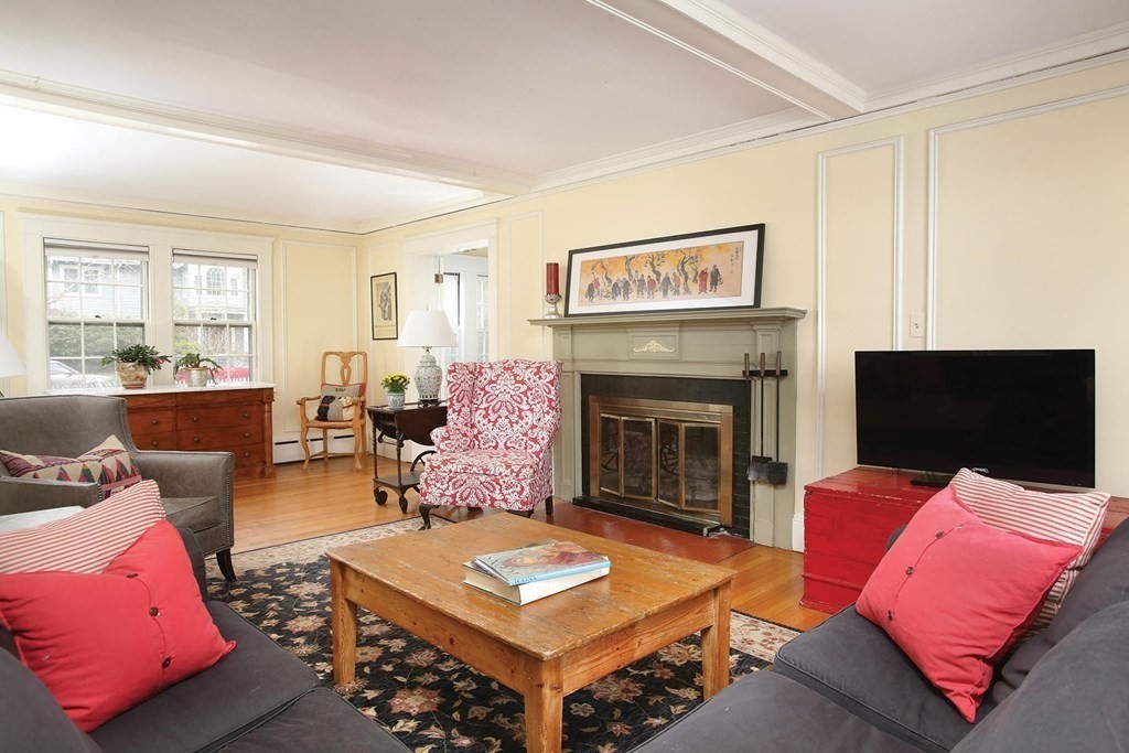 210 Middlesex Road Brookline, MA 02467 - Photo 3 of 7