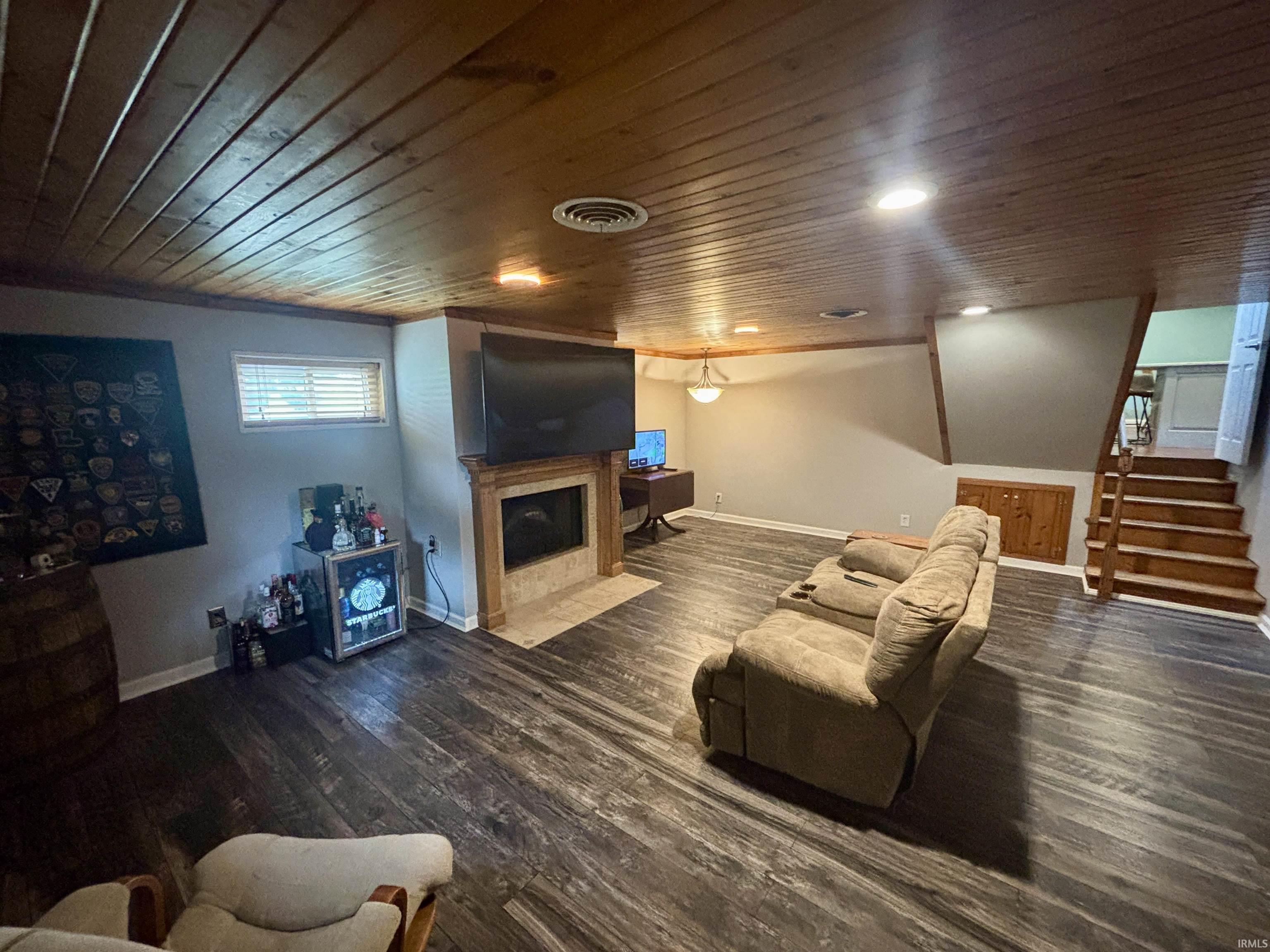 1018 Jersey Street Washington, IN 47501 - Photo 12 of 29
