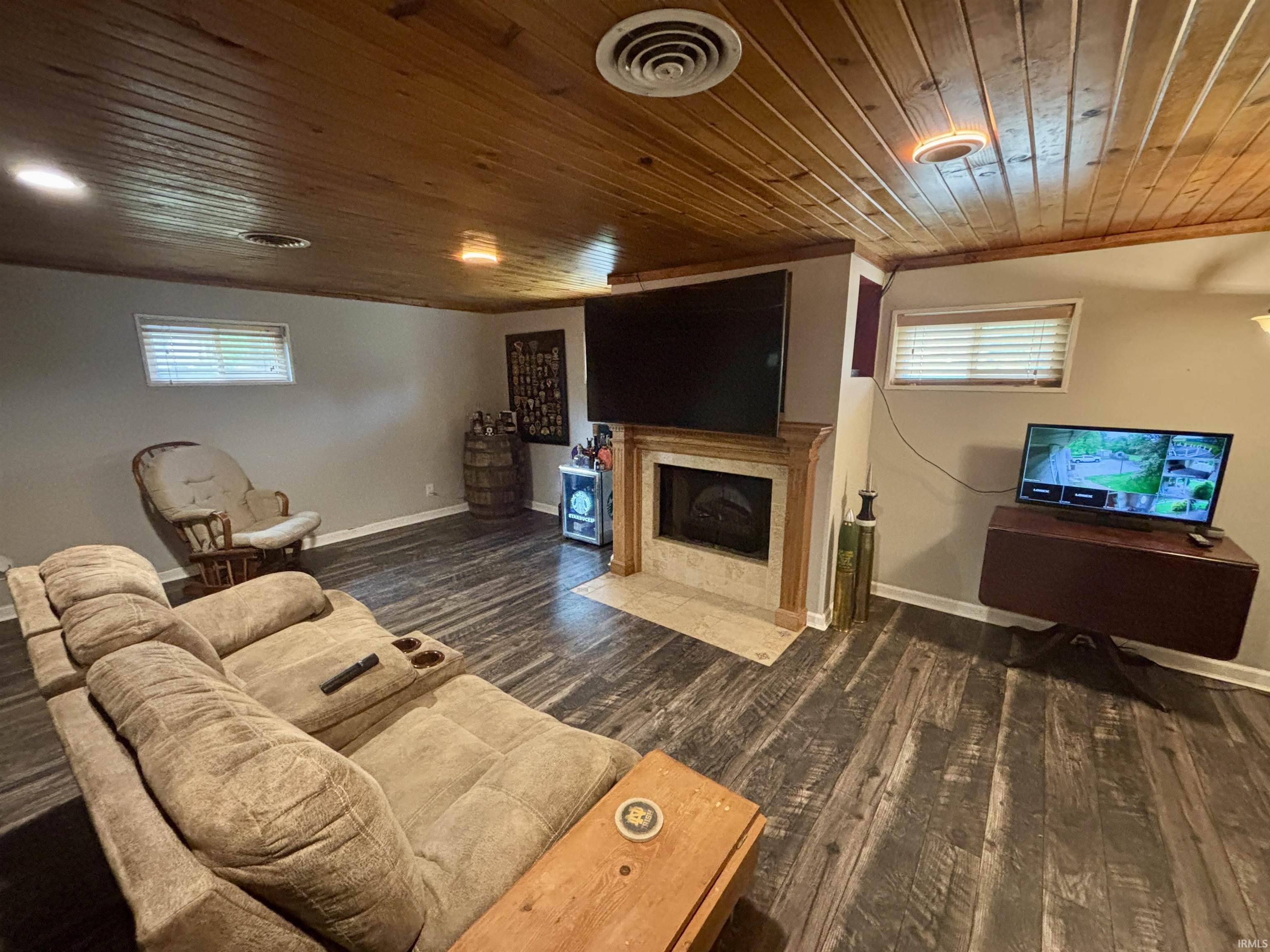 1018 Jersey Street Washington, IN 47501 - Photo 13 of 29