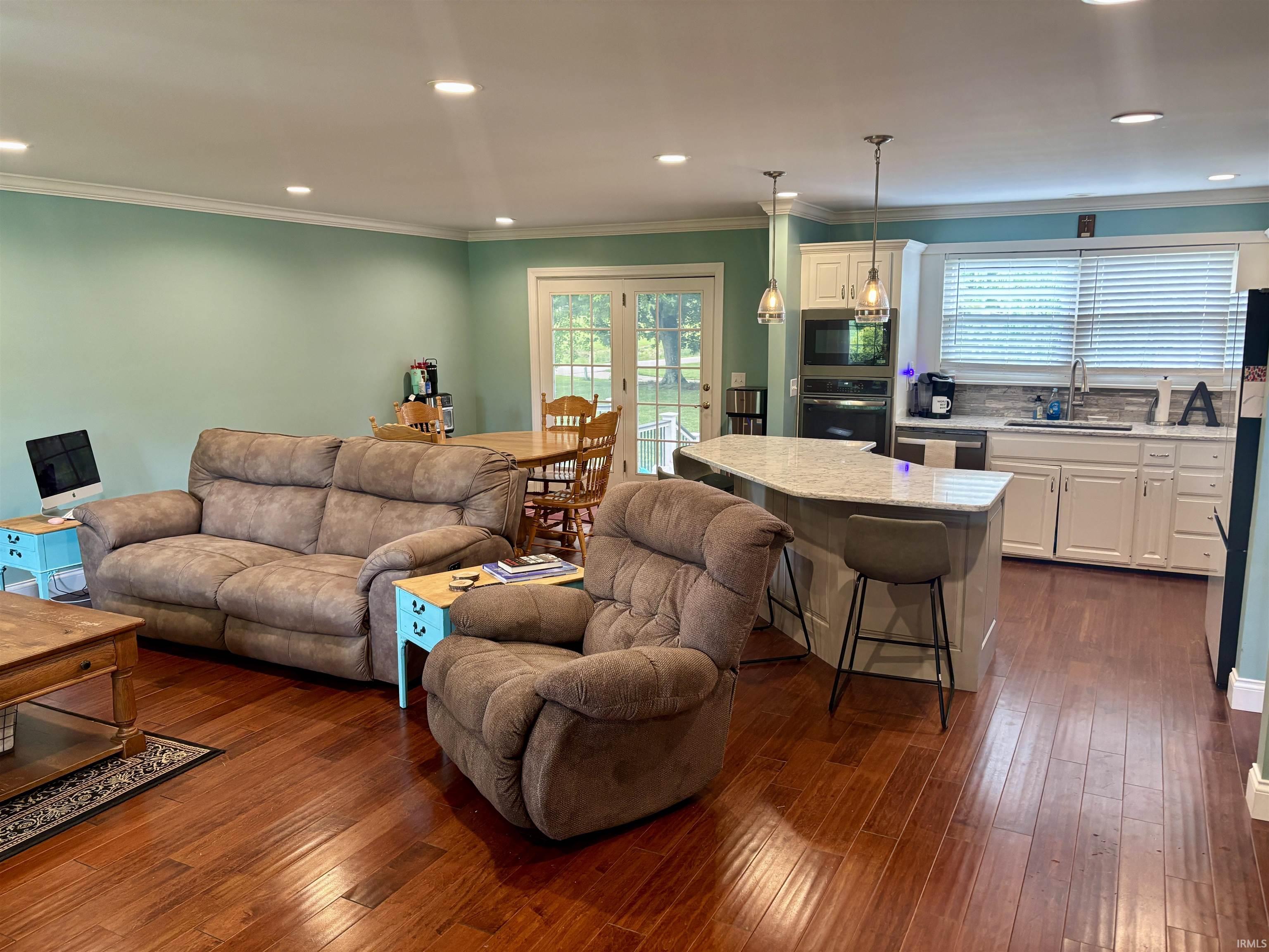 1018 Jersey Street Washington, IN 47501 - Photo 8 of 29