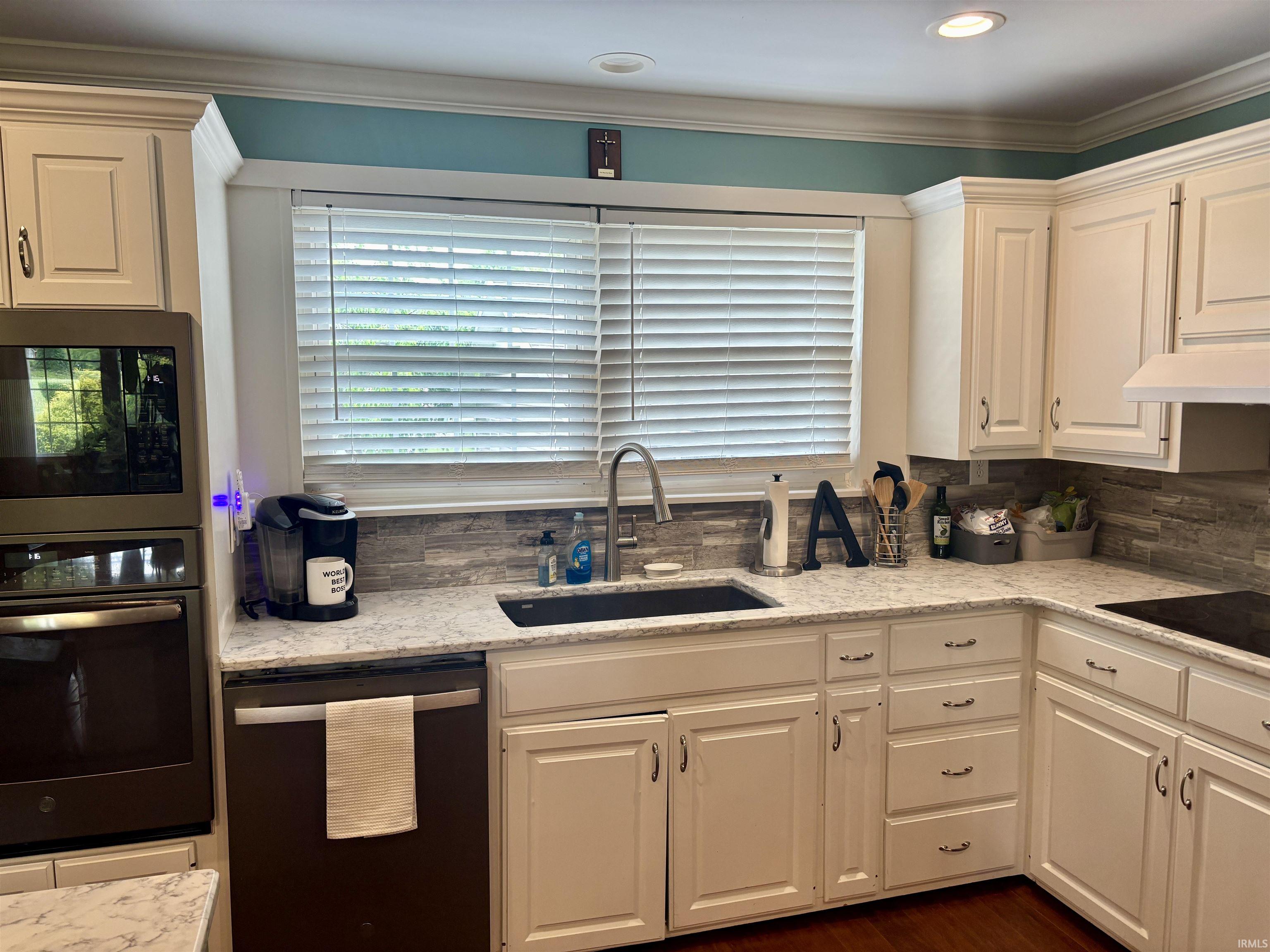 1018 Jersey Street Washington, IN 47501 - Photo 10 of 29