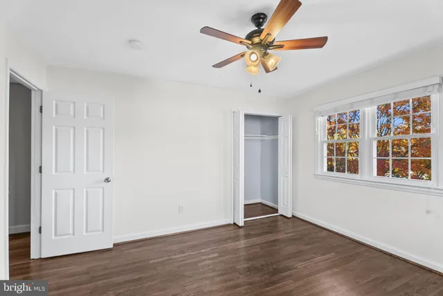 $2,950 | 2325 Fairview Terrace, Alexandria, VA 22303