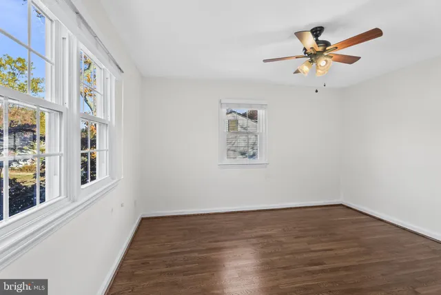 $2,950 | 2325 Fairview Terrace, Alexandria, VA 22303