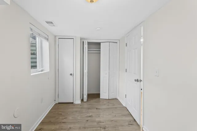 $2,950 | 2325 Fairview Terrace, Alexandria, VA 22303