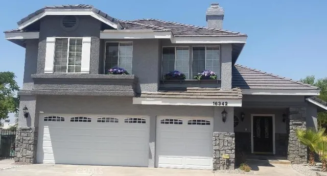 $2,875 | 16342 Ridge View Drive, Apple Valley, CA 92307