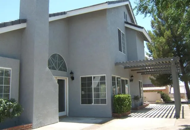 $2,875 | 16342 Ridge View Drive, Apple Valley, CA 92307