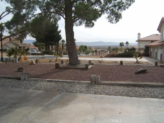 $2,875 | 16342 Ridge View Drive, Apple Valley, CA 92307