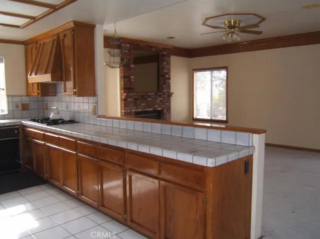 $2,875 | 16342 Ridge View Drive, Apple Valley, CA 92307