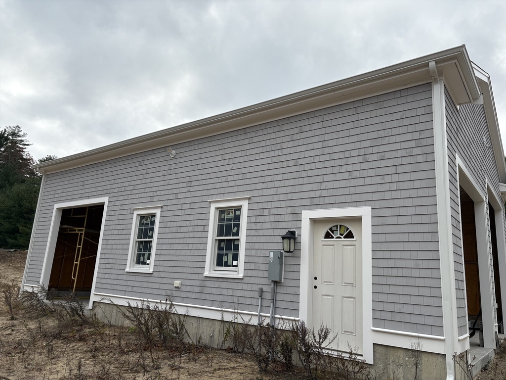 167 Planting Field Road Marshfield, MA 02050 - Photo 3 of 9 Gallery Image 3