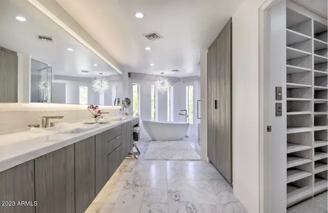 $25,000 | 6010 East Cholla Lane, Paradise Valley, AZ 85253