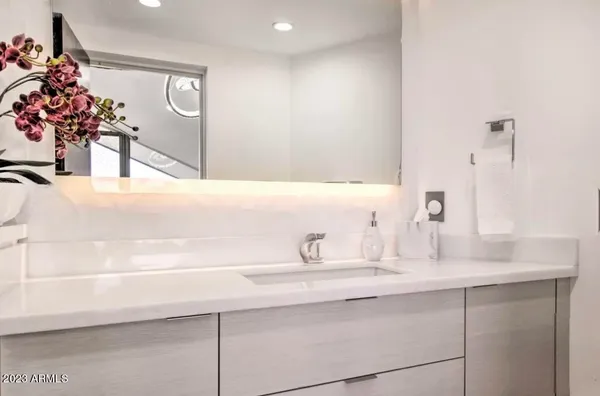 $25,000 | 6010 East Cholla Lane, Scottsdale, AZ 85251