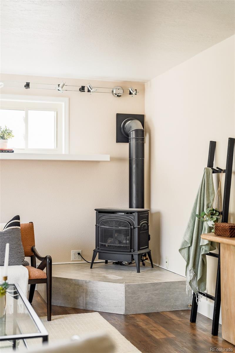 1607 Secrest Street Golden, CO 80401 - Photo 6 of 50