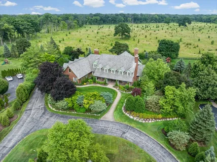 $2,600,000 | 1441 Kathryn Lane, Lake Forest, IL 60045