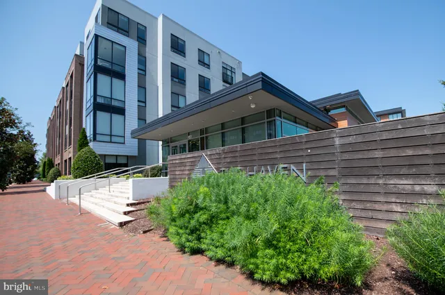 a house view with a outdoor space
