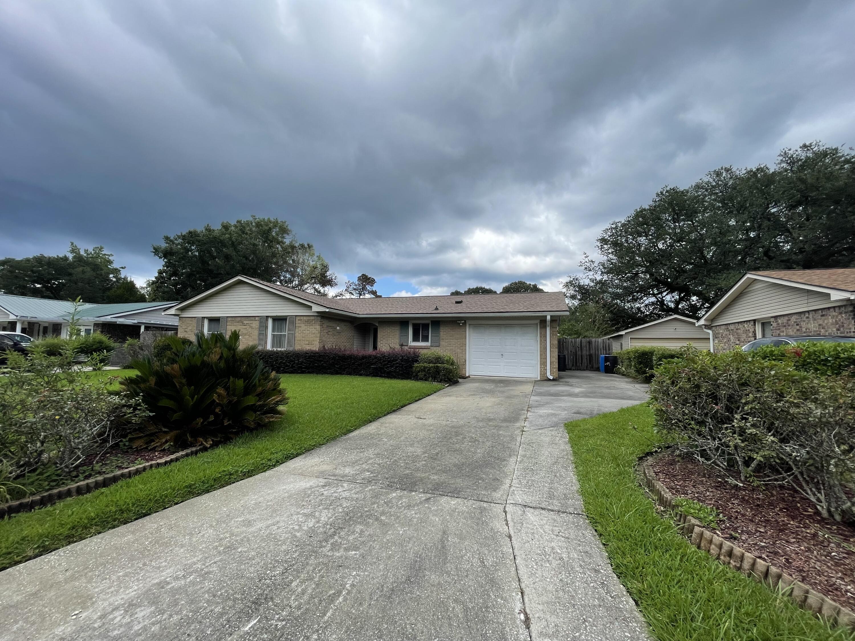 18 Rumson Road Goose Creek, SC 29445 - Photo 1 of 2 IMG_2601