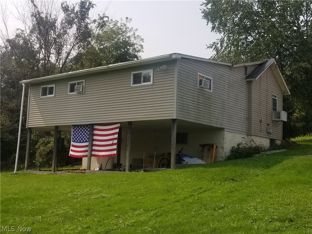 1861 Hubbard Masury Road Hubbard, OH 44425 - Photo 2 of 5