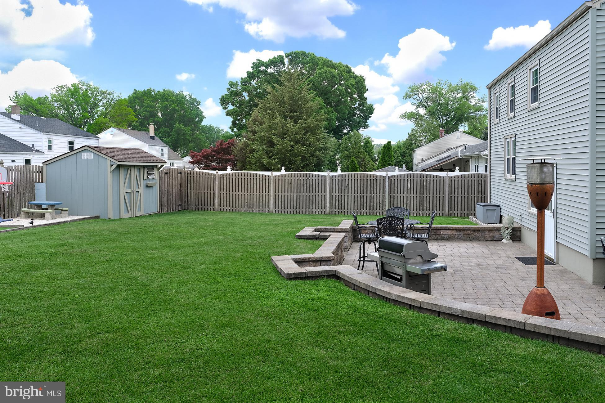 12 Ashwood Road Hamilton, NJ 08610 - Photo 22 of 26 Back yard