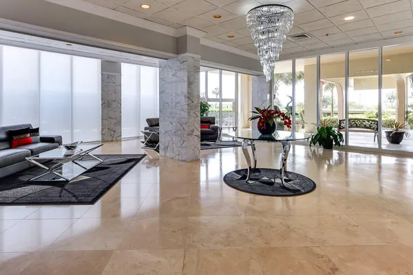 $5,500 | 5440 North Ocean Drive, Unit 304, Singer Island, FL 33404
